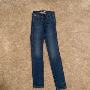 Skinny jeans (madewell)